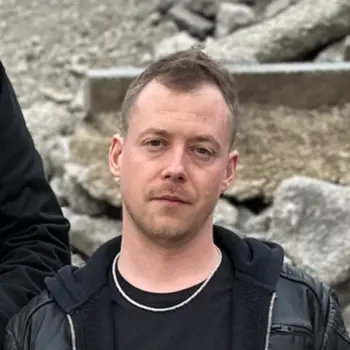 Guitarist < SNAKEDEATH >