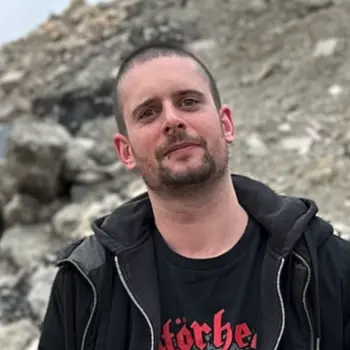 Drummer < SNAKEDEATH >